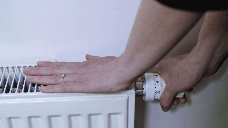 Megkezdődött a fűtési időszak, azonban néhány lakásban még mindig fázósak a lakók – ennek több oka is lehet.
