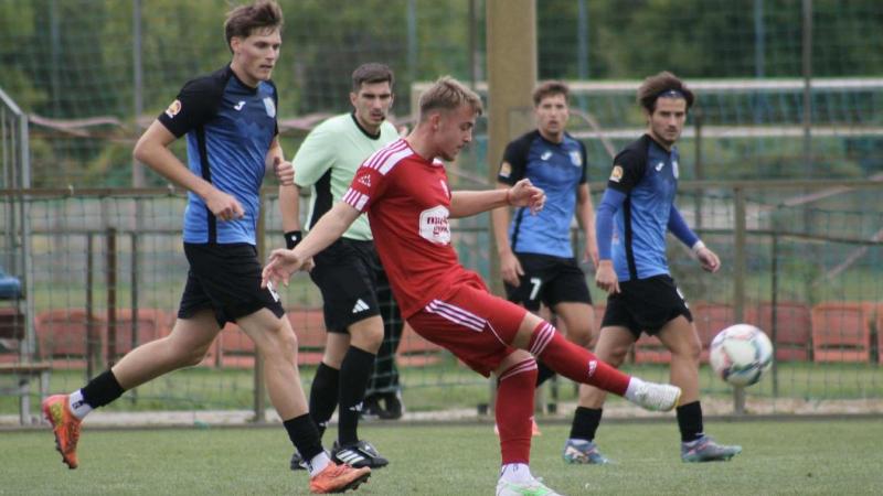 Ez egyszerűen hihetetlen! A Kisvárda mérkőzésén még az edzőt is a pálya széléről kellett eltávolítani! Elképesztő, hogy milyen fordulatokat vehet egy ilyen találkozó!