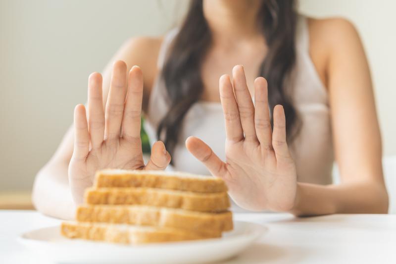 Ezen betegség esetén elengedhetetlen, hogy az érintettek élethosszig tartó gluténmentes diétát kövessenek.