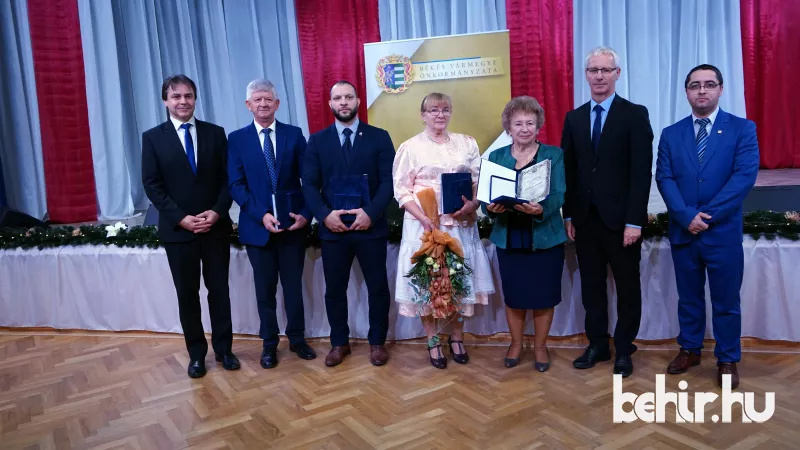 A vármegye különböző nemzetiségeinek kiemelkedő képviselőit ismerték el a közelmúltban.