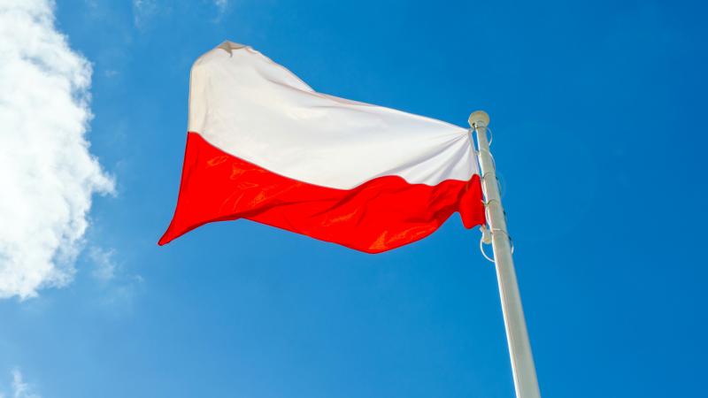 A lengyel kormány határozott lépésre szánta el magát: várhatóan emelkedni fog a bankadó, amely új kihívások elé állítja a pénzintézeteket az országban.